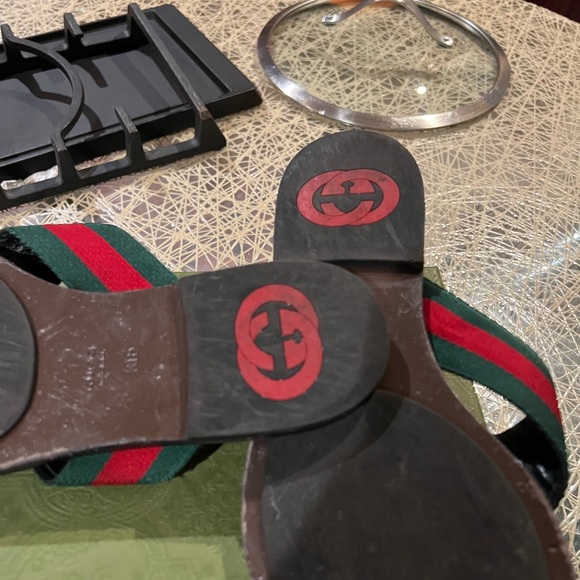 Gucci flip flops - Picture 3 of 4